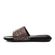 Lateral do Chinelo Nike Victori One Slide Print Archaeo Brown/Metallic Gold